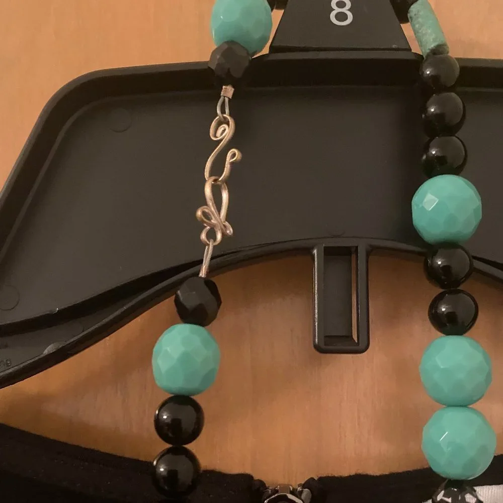 Handmade Brand New Beautiful Beaded 18" Necklace - Picture 7 of 8